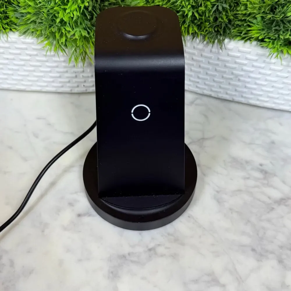 Iphone 3 in 1 Charging Station for iPhone